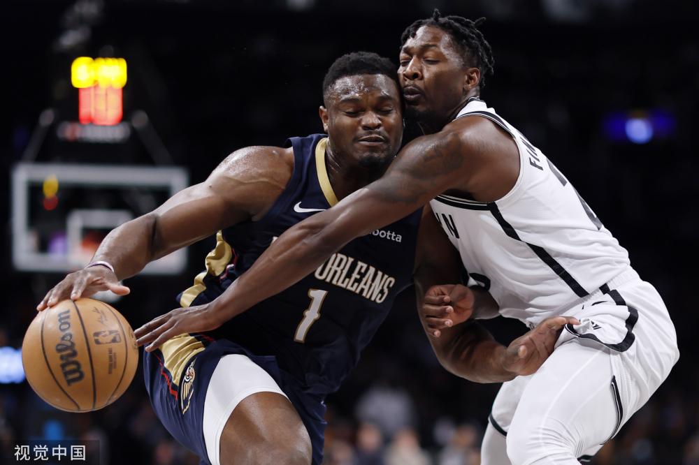 型的国际巨 型的国际巨