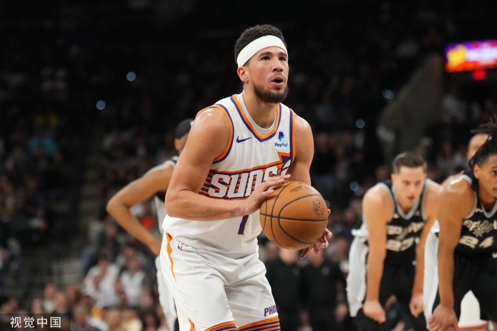 他在西班牙 他在西班牙